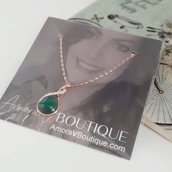 2/$40 Ladies Dark Green Opal Necklace - Picture 8 of 10